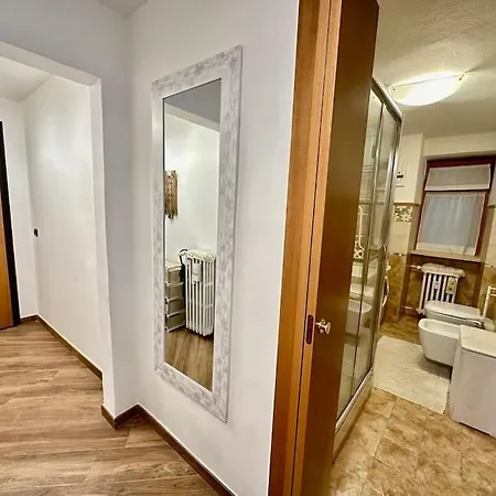 Lägenhet Panoramica Terrazza Sulle Piste Sciistiche