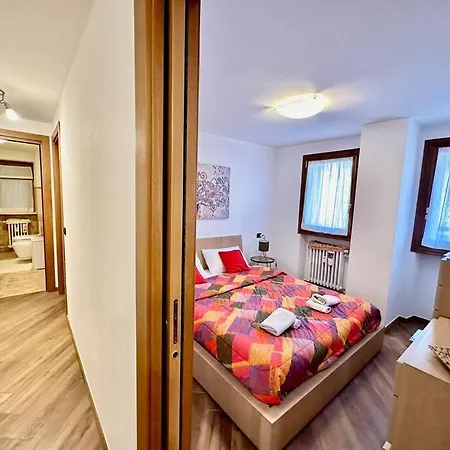 Lägenhet Panoramica Terrazza Sulle Piste Sciistiche Gressoney-Saint-Jean